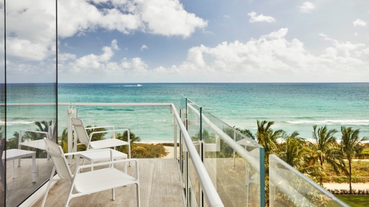 Four Seasons Hotel Surfside Private Oceanview Alcove