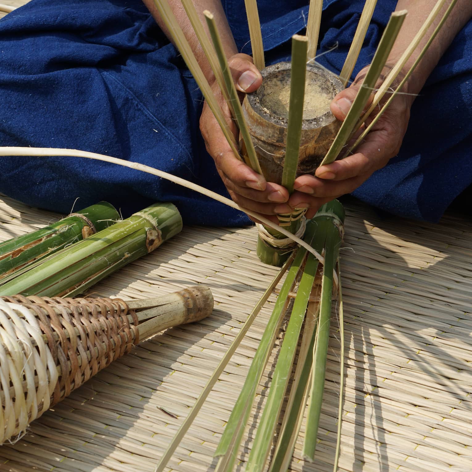 Artisan weaving bamboo and rattan handicrafts