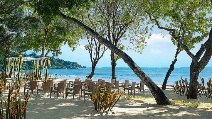 Bali Resort Launches Ocean Edge Wedding Venues At Four Seasons
