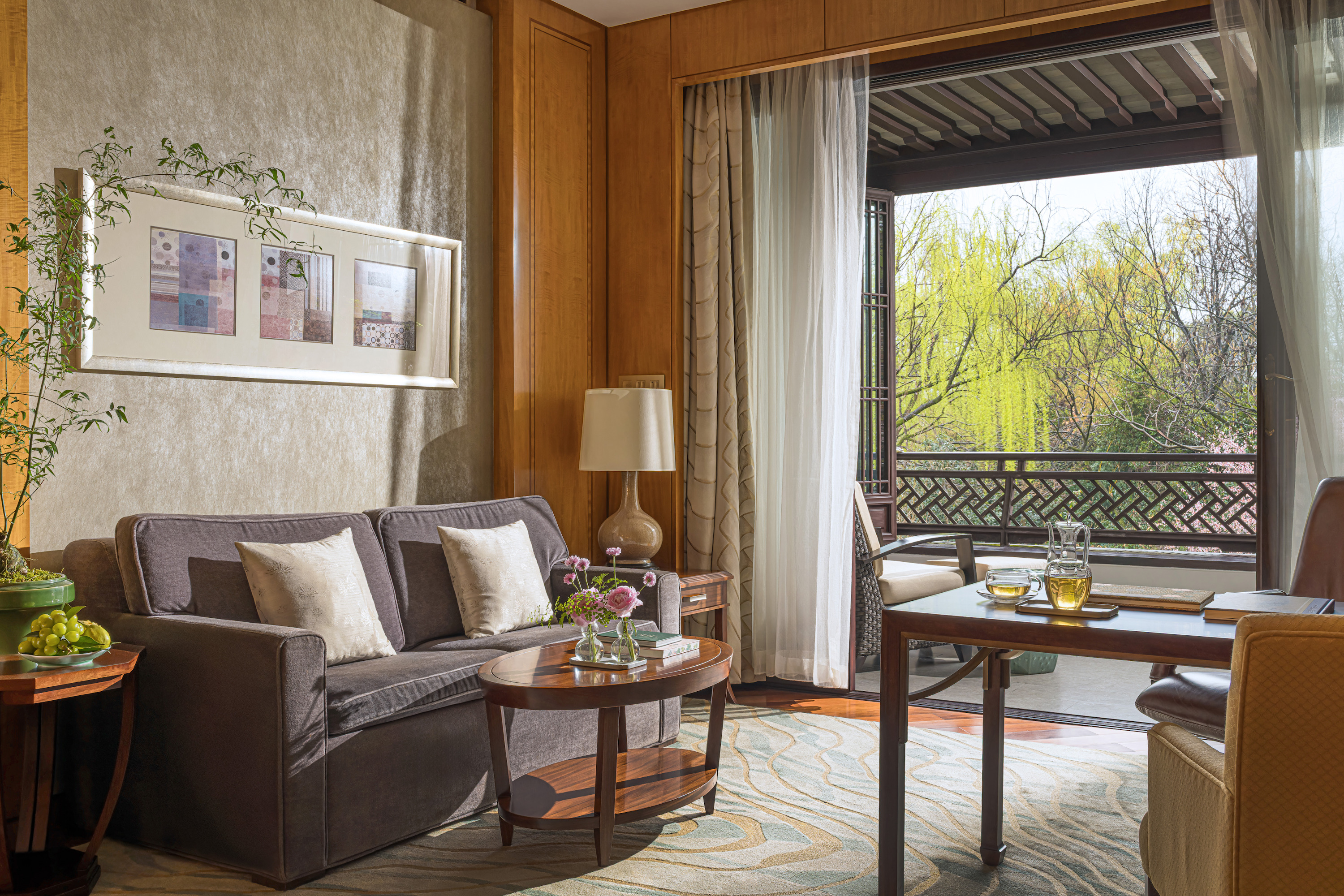 Premier Garden-View Room