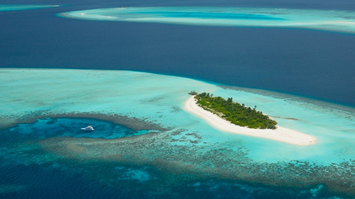 Four Seasons Private Island Maldives at Voavah, Baa Atoll
