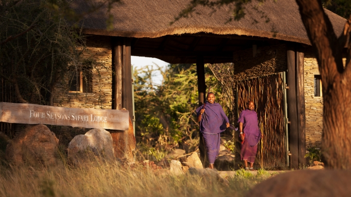 Î‘Ï€Î¿Ï„Î­Î»ÎµÏƒÎ¼Î± ÎµÎ¹ÎºÏŒÎ½Î±Ï‚ Î³Î¹Î± Triple Award Recognition for Four Seasons Safari Lodge Serengeti