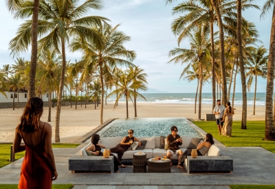 Pool Villa group of friends