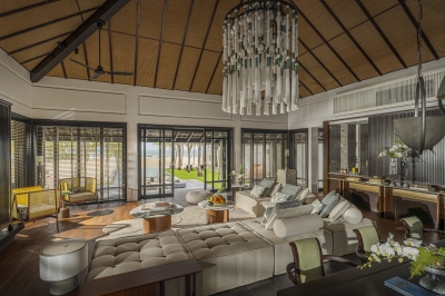 Renovated 3 Bedroom Pool Villa Living