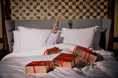 Christmas Lifestyle  - Guest Room - Bedroom