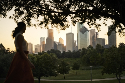 Destination - City - Couple Lifestyle