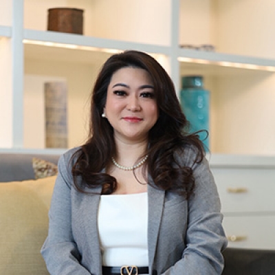 JKR_1573_square_300x300