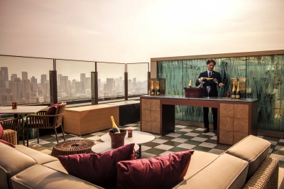 Bartender - Krug - Terrace