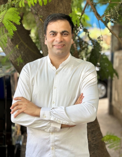 Dr Ravinder Kumar