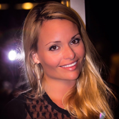 MQU_064_square_300x300 MQU_064_square_300x300